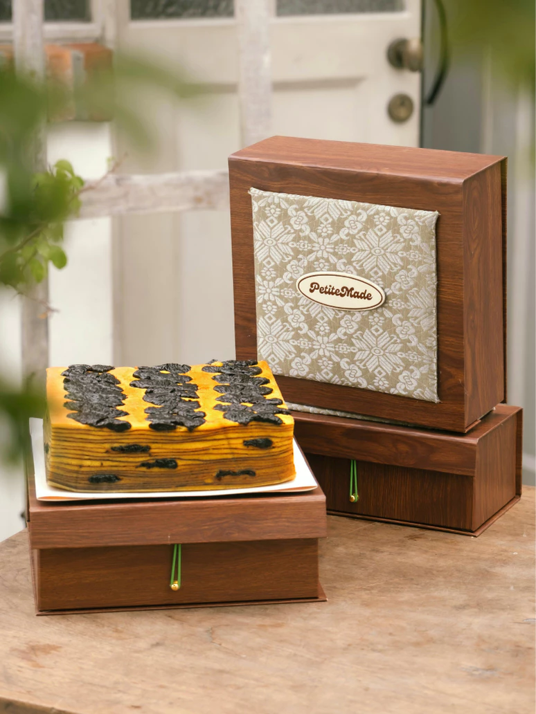 PETITE MADE - Lapis Legit Hampers Idul Fitri 2025 - Parcel Ramadan (Packaging Vacum)